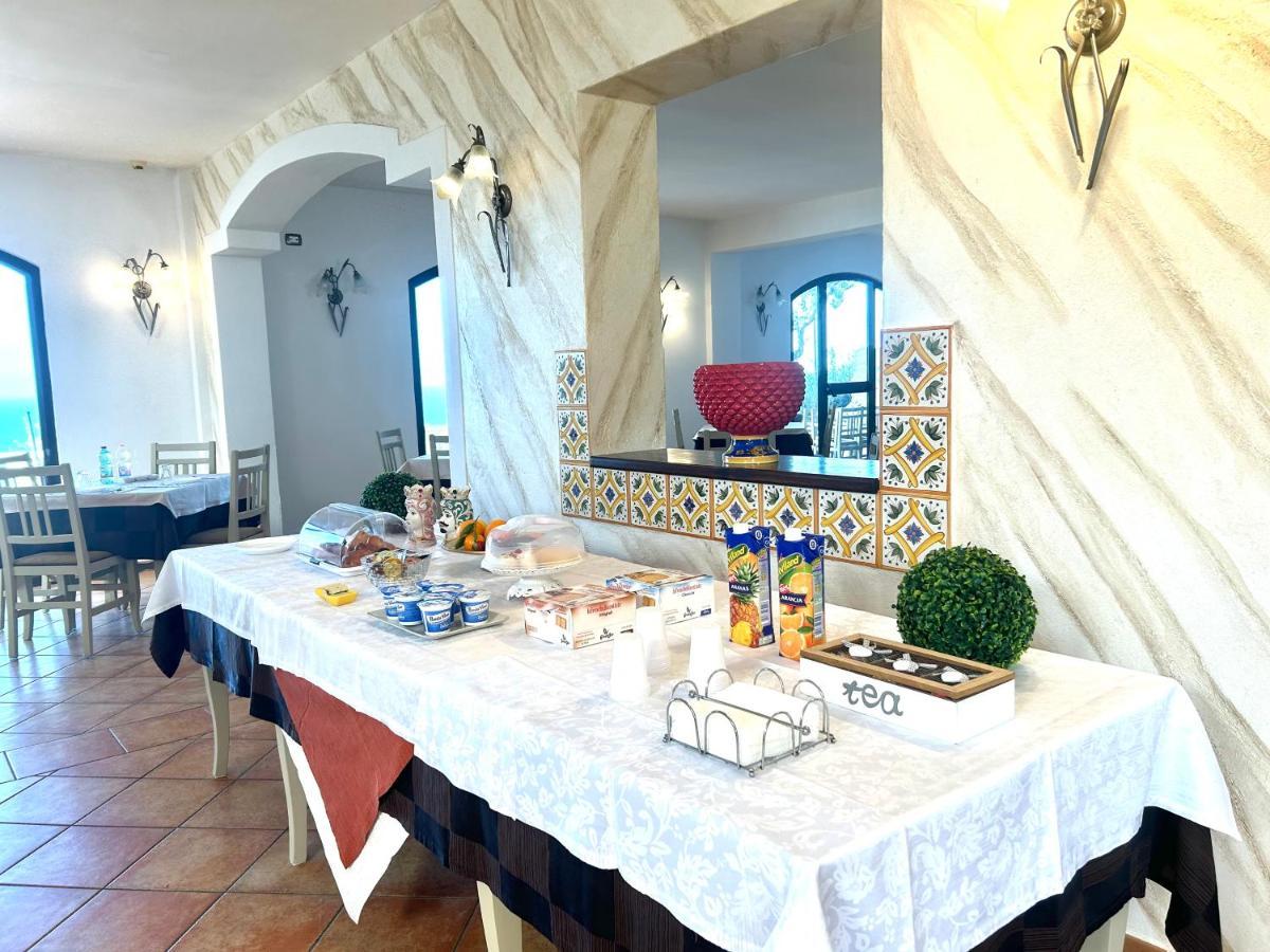 La Collina Sul Mare Bed & Breakfast Palma di Montechiaro Exterior photo