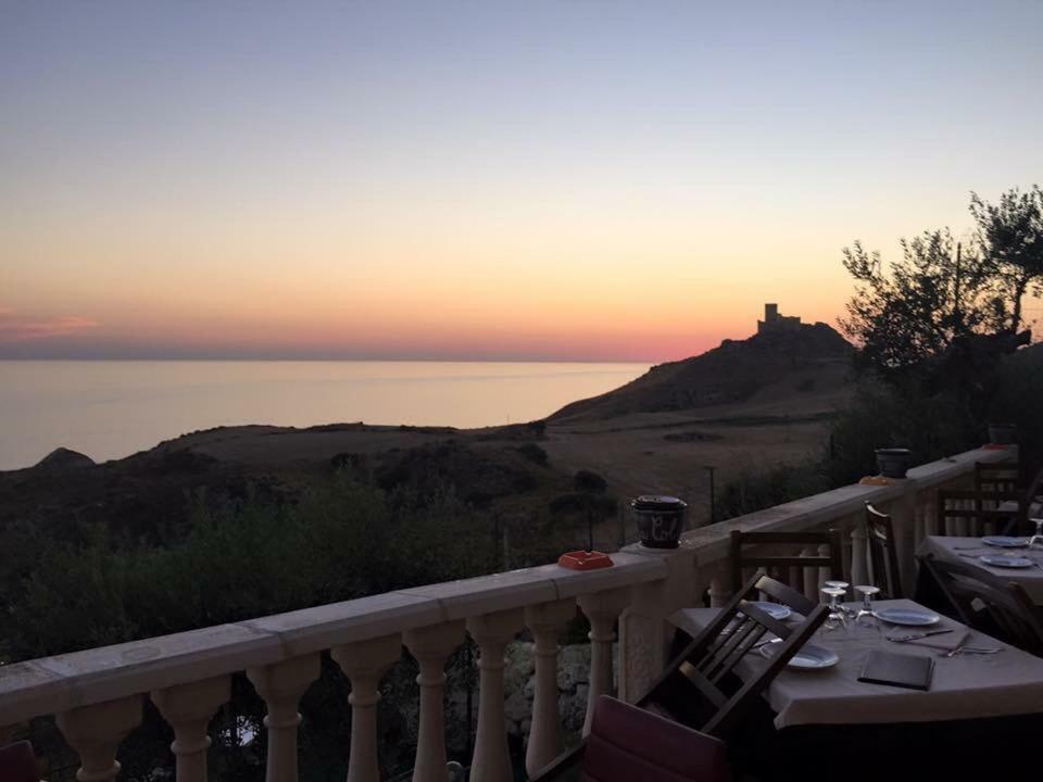 La Collina Sul Mare Bed & Breakfast Palma di Montechiaro Exterior photo
